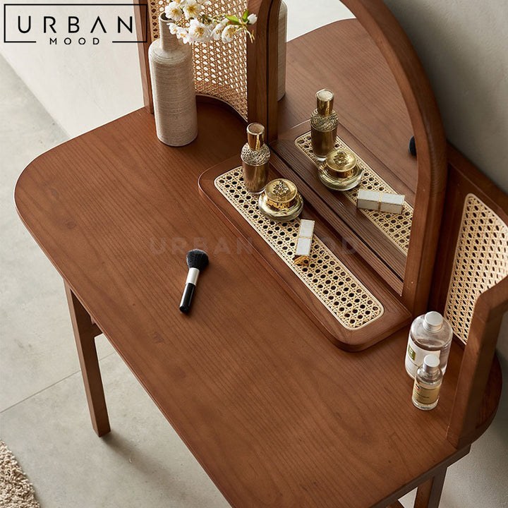 PIRRIE Vintage Rattan Vanity Table