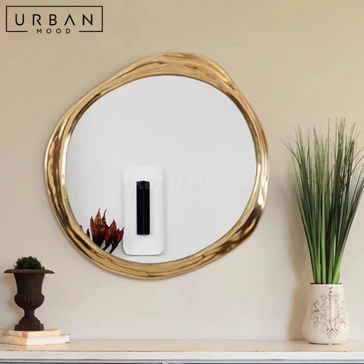 AMORA Classic Wall Mirror