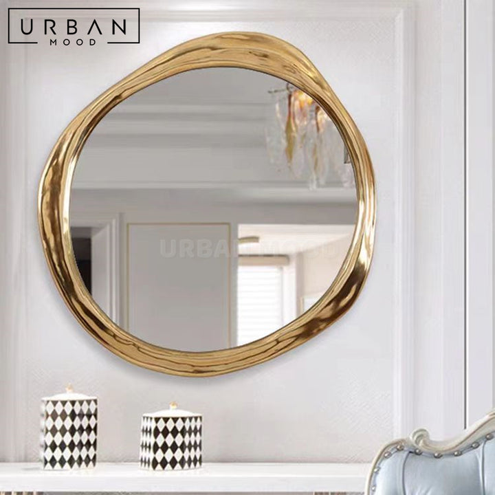 AMORA Classic Wall Mirror