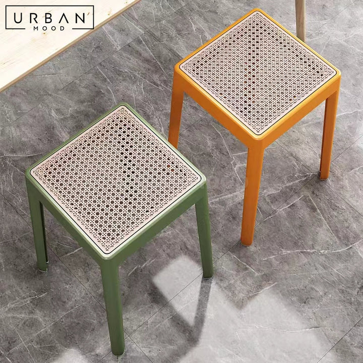 ASTRUM Retro Rattan Stool