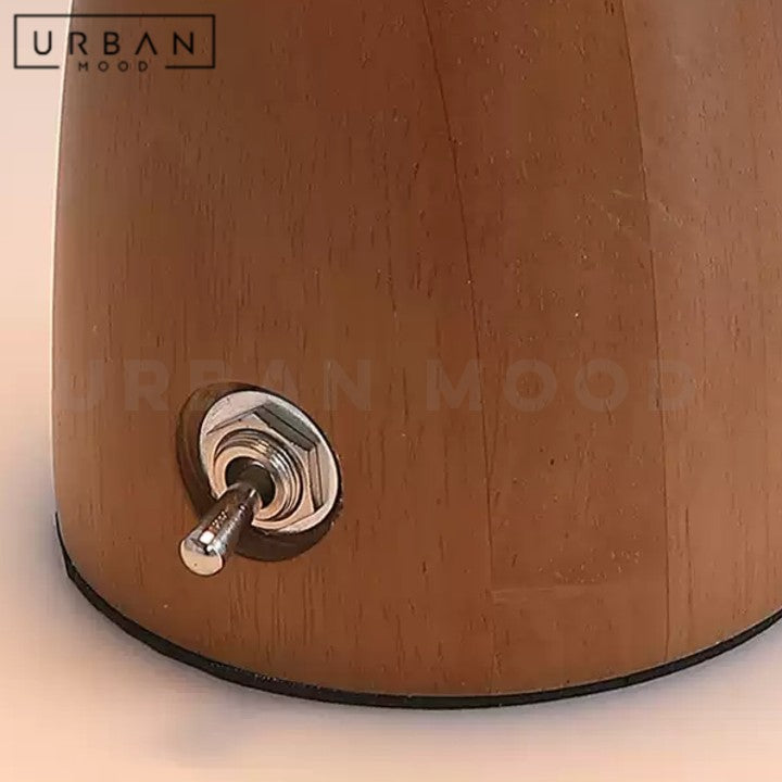 EBBESEN Vintage Solid Wood Table Lamp