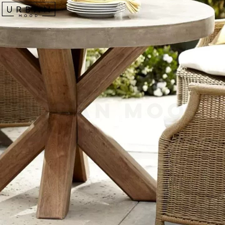 LUND Industrial Round Outdoor Table