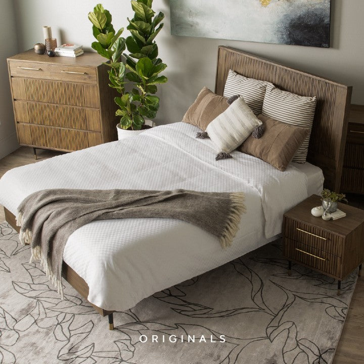 JOSEFINE Farmhouse Bedframe
