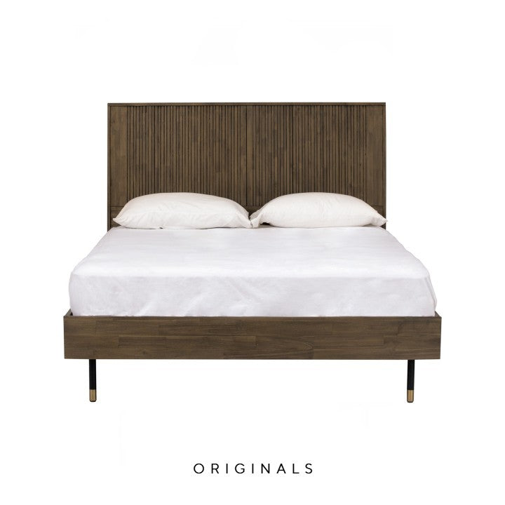 JOSEFINE Farmhouse Bedframe