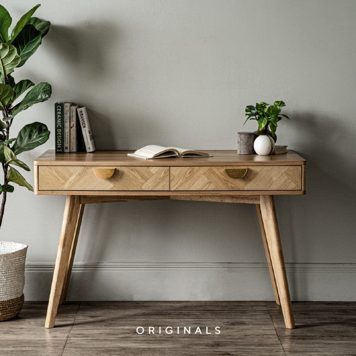 ILIAS Modern Study Table