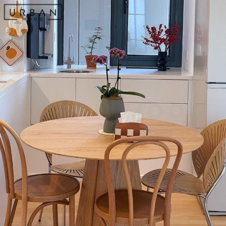 LILOU Modern Solid Wood Round Dining Table