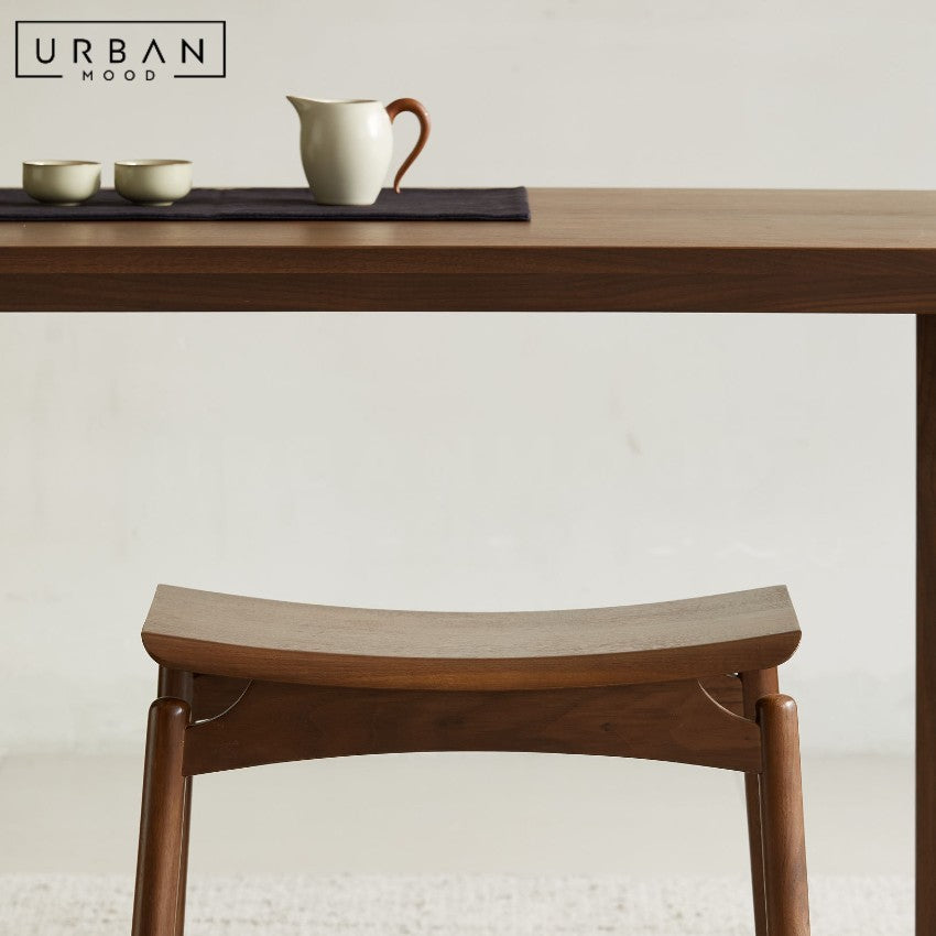 MACAN Modern Solid Wood Stool