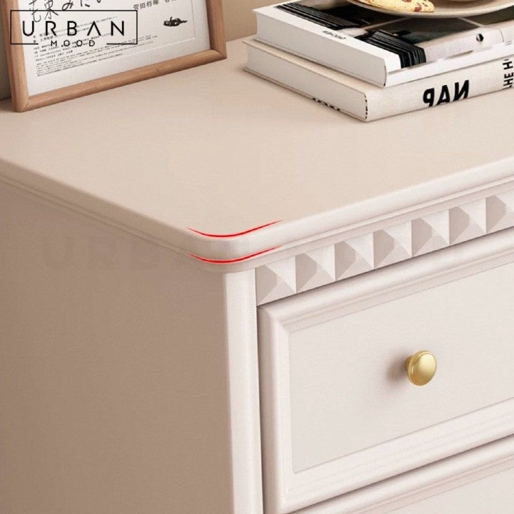 MADI Victorian Chest Of Drawers