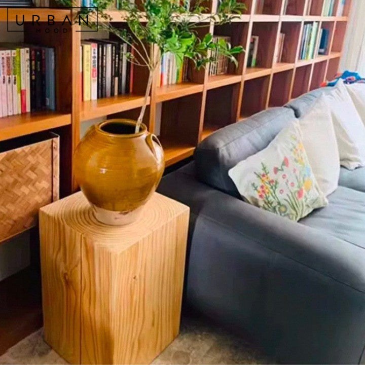 PAEZ Rustic Solid Wood Pedestal
