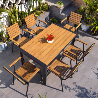 REED Modern Outdoor Table & Chairs