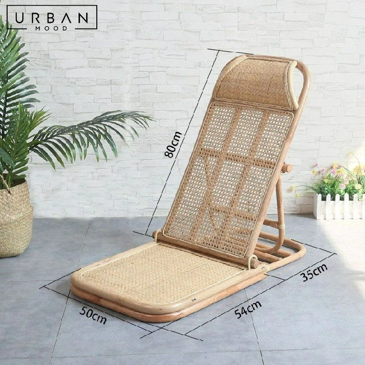 SAYSON Rustic Rattan Folding Deck Chair