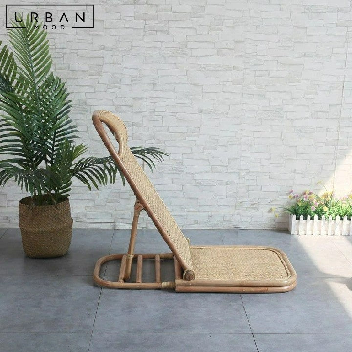 SAYSON Rustic Rattan Folding Deck Chair