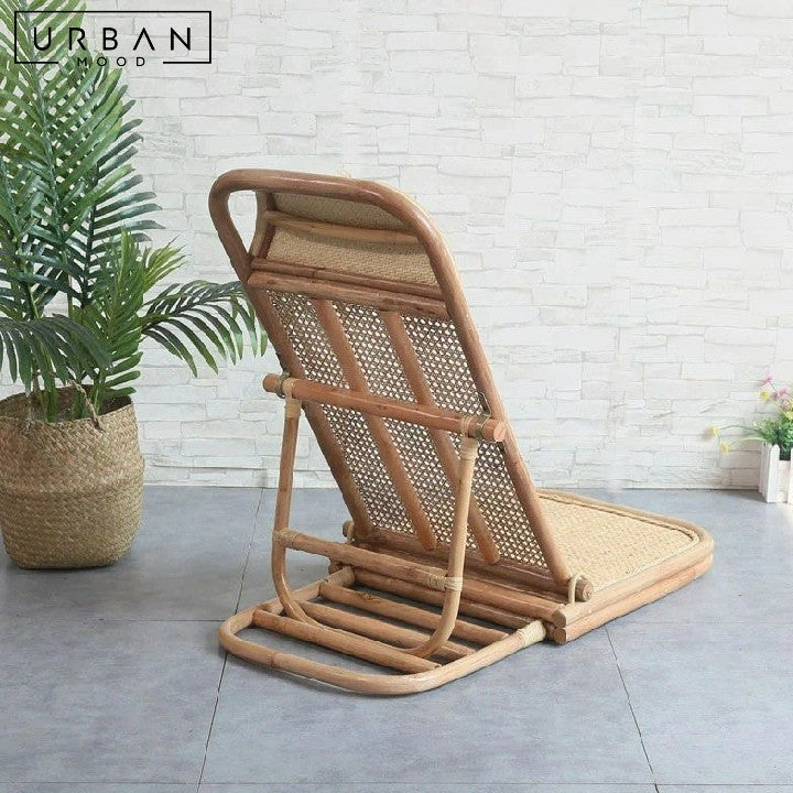 SAYSON Rustic Rattan Folding Deck Chair