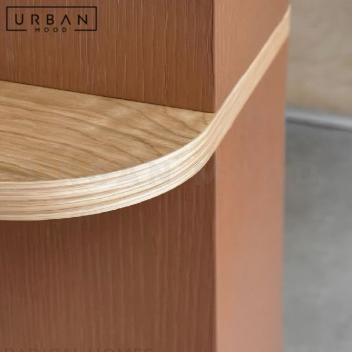 STROBL Modern Display Shelf
