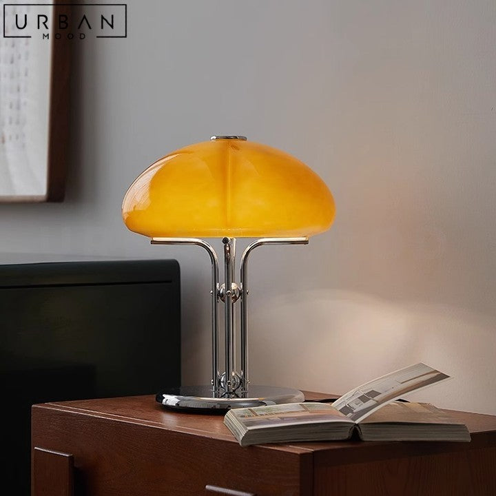 TALLER Vintage Table Lamp