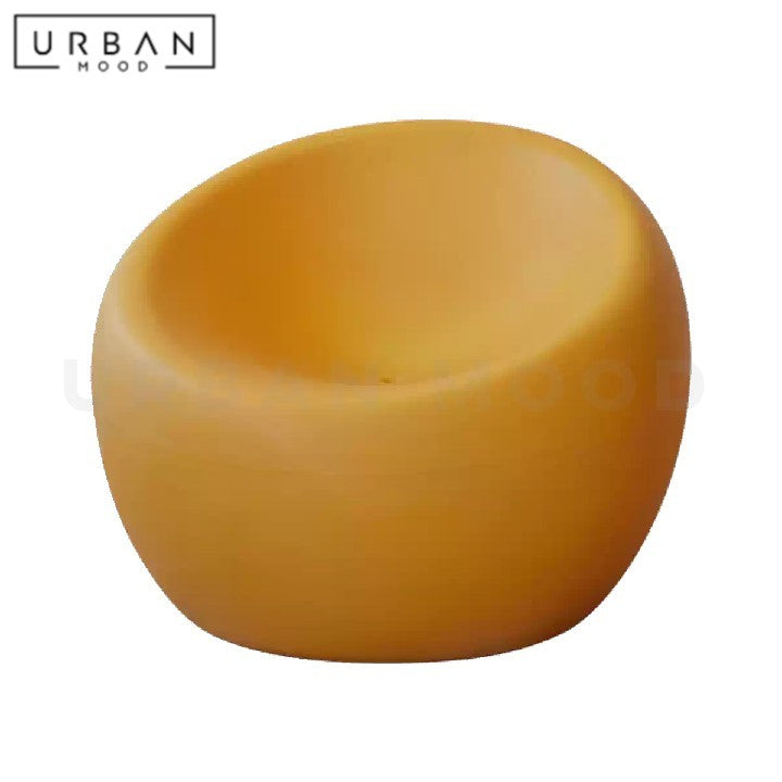TRAXLER Modern Plastic Lounge Chair