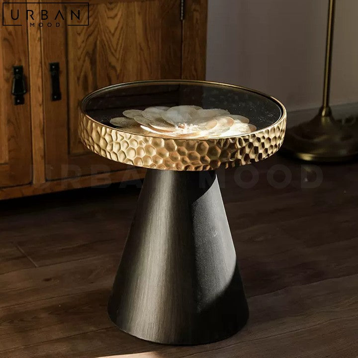 TOVIN Vintage Side Table