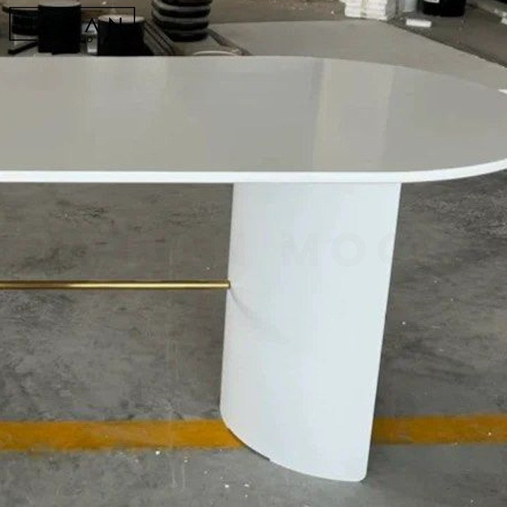 BOUYANT Modern Solid Wood Dining Table