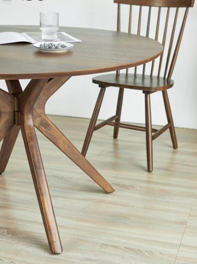 HACKEN Solid Wood Wishbone Round Dining Table