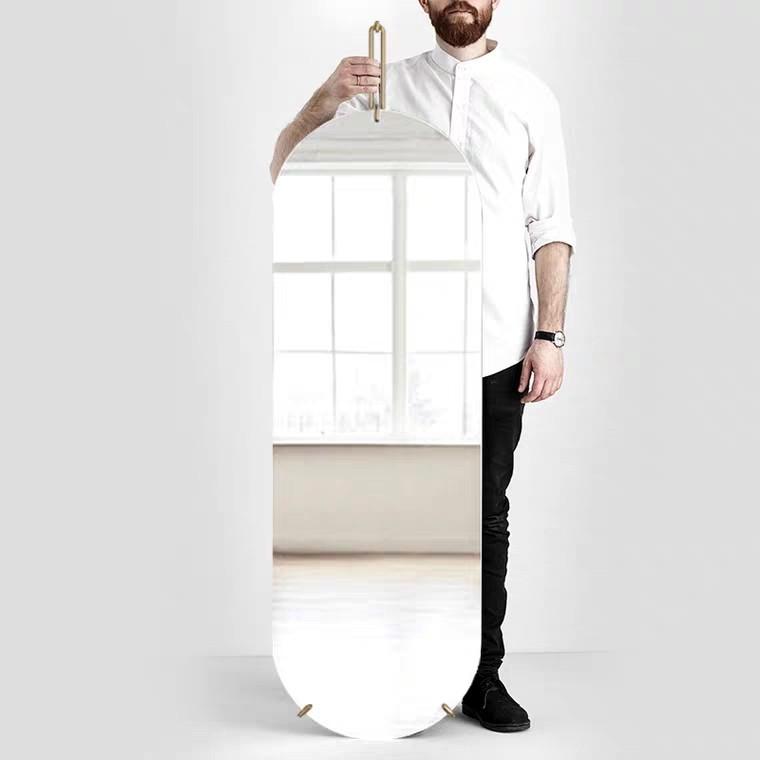 LOTTIE Minimalist Wall Mirror