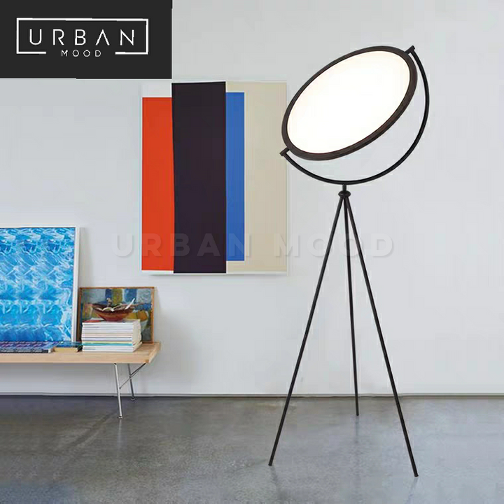 MIRI Studio Spotlight Floor Lamp