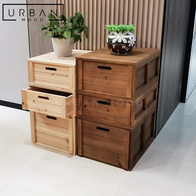 CAPRIS Rustic Chest of Drawers