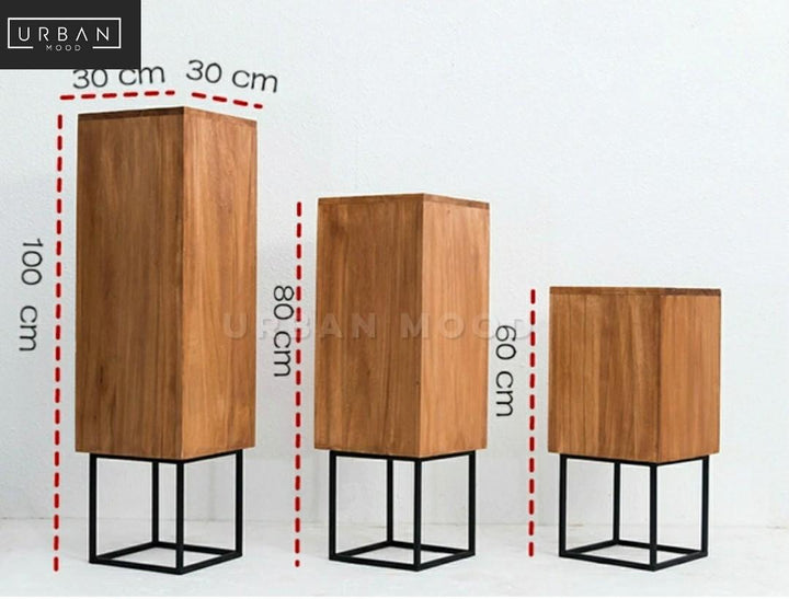 MADDEN Industrial Solid Wood Planter