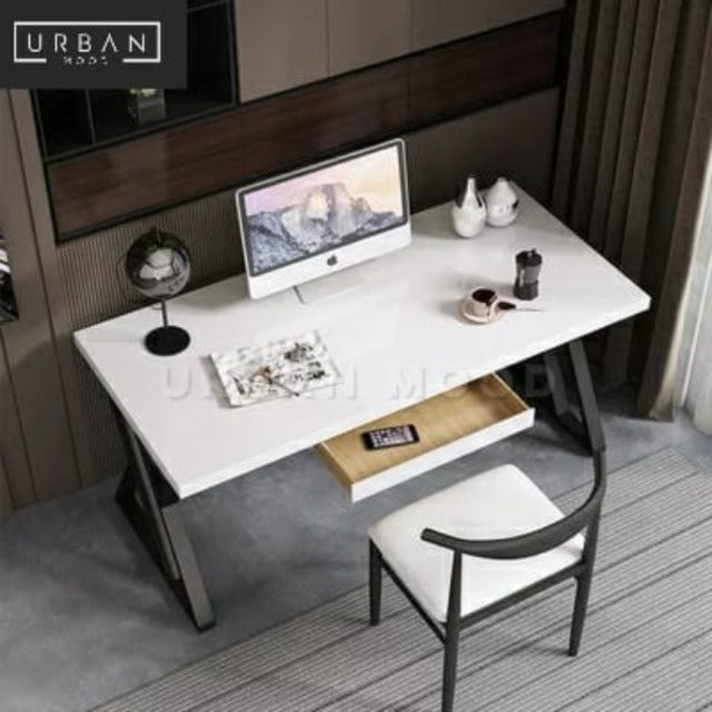 CELDIC Modern Study Table