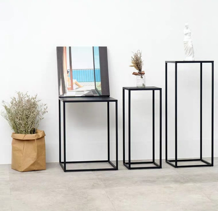 NOAH Minimalist Wireframe Metal Planter